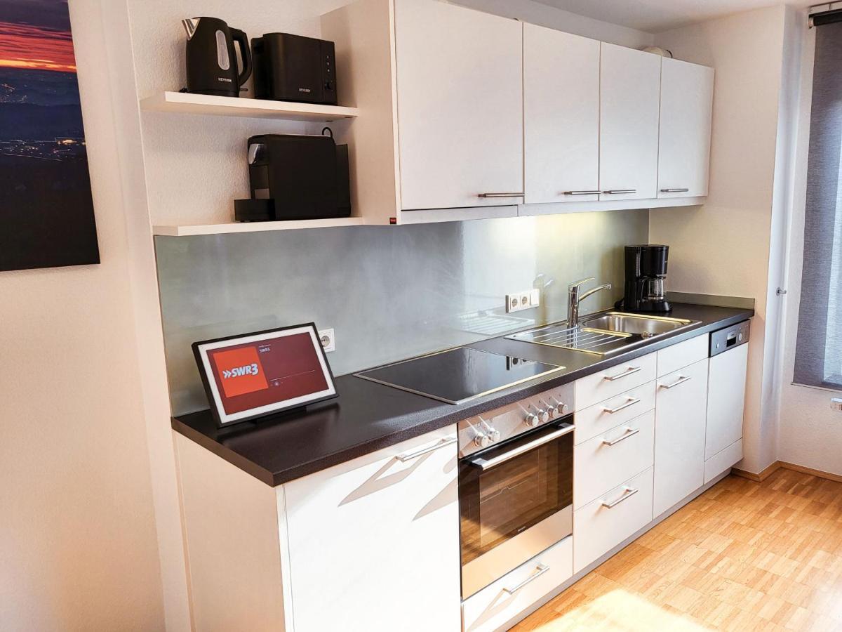 Zentrale Ferienwohnung In Aalen City Mit 4-Sternen Exterior foto
