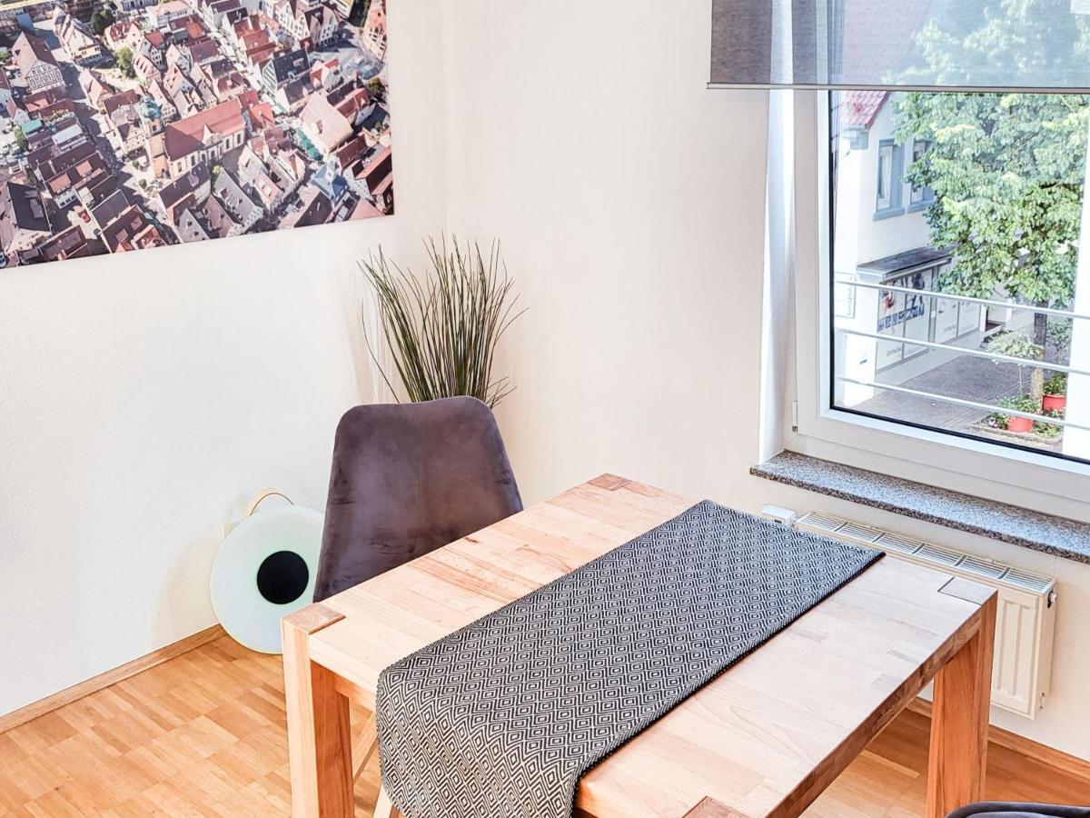 Zentrale Ferienwohnung In Aalen City Mit 4-Sternen Exterior foto