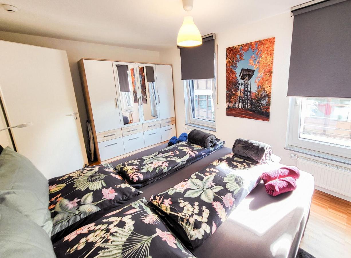 Zentrale Ferienwohnung In Aalen City Mit 4-Sternen Exterior foto