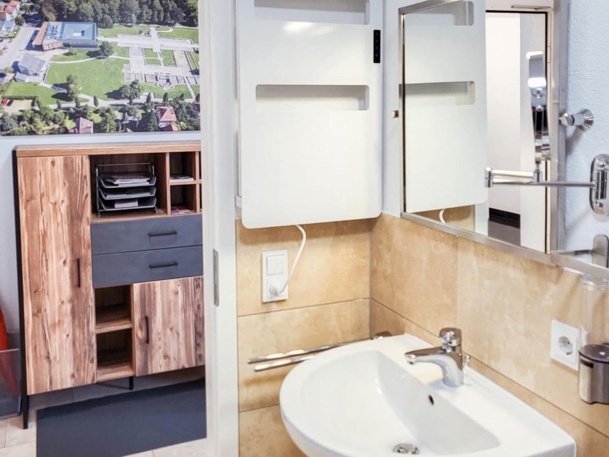 Zentrale Ferienwohnung In Aalen City Mit 4-Sternen Exterior foto